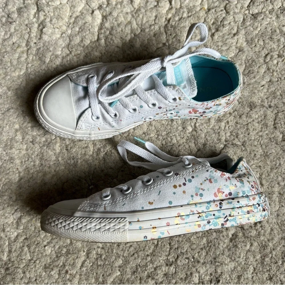 Converse: White Pastel Sprinkle Metallic Gold Paint Splatter Lace Up Sneakers